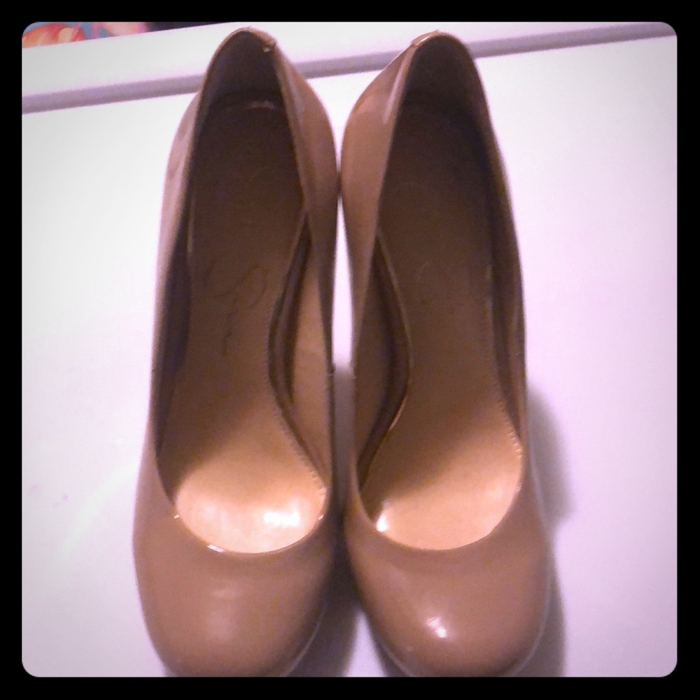 Jessica Simpson nude pumps size 7